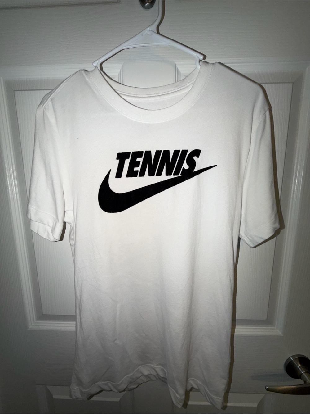 Nike Tennis Swoosh Men’s XS White Graphic T-Shirt Black Logo 🎾